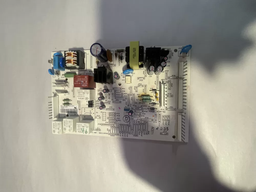 GE 200D6221G035 EBX1110P002 Refrigerator Control Board