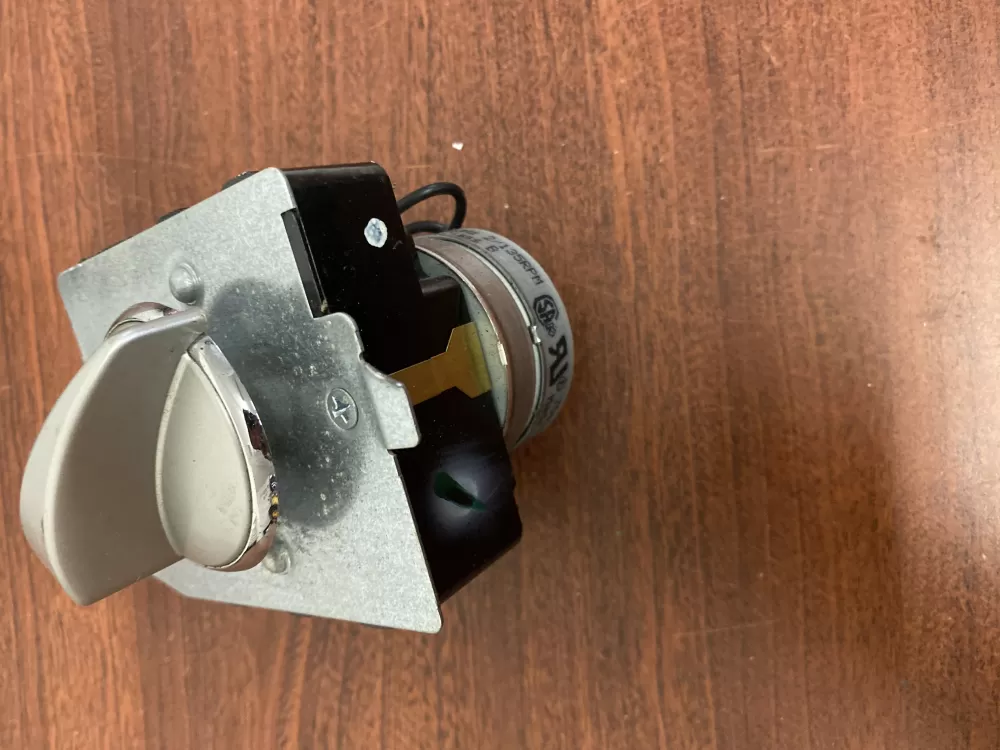 GE 572D520P036 WE4M370 Dryer Timer AZ38486 | BK669