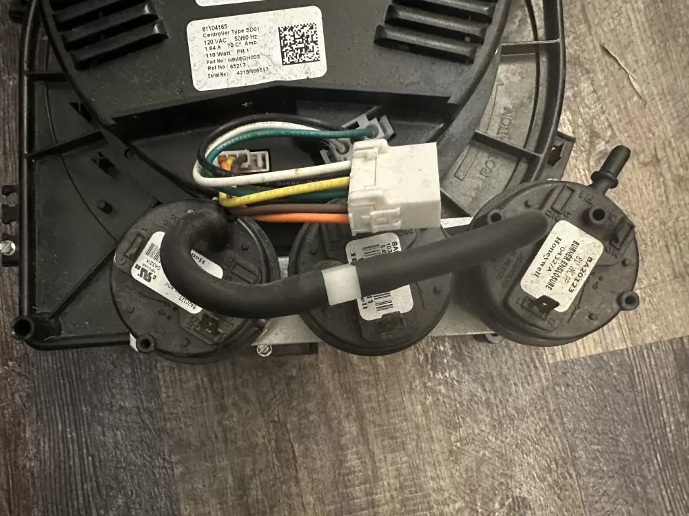 Carrier 81104165 340793 762 AZ16335 Furnace Control Board Of Inducer 