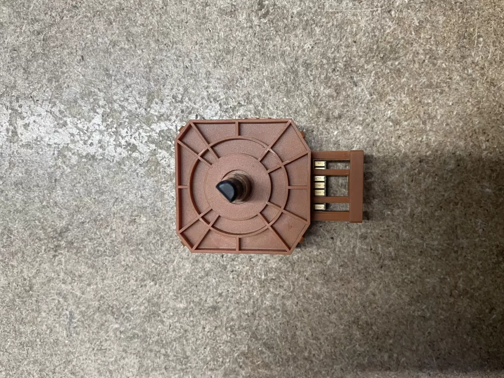 Frigidaire  Kenmore 137493300 Washer Control Board Selector Switch