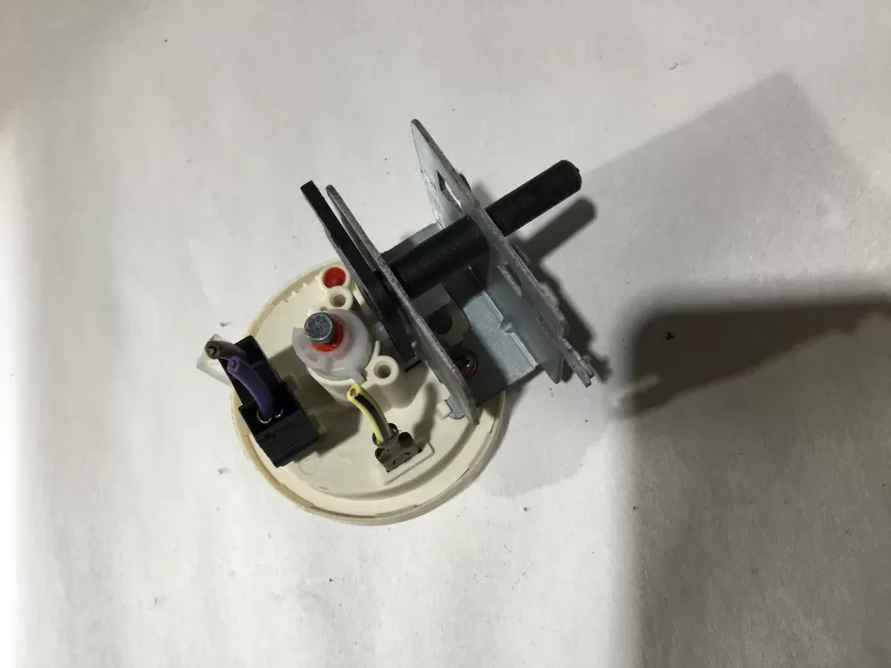 GE Hotpoint WH12X10065 Washer Pressure Switch AZ102276 | Sl102