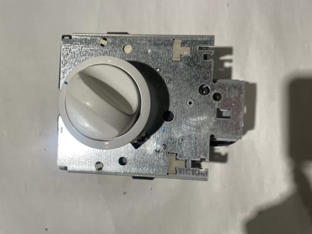 Frigidaire Electrolux AP3725372 1057066 134389700 Washer Timer AZ186397 | KM752