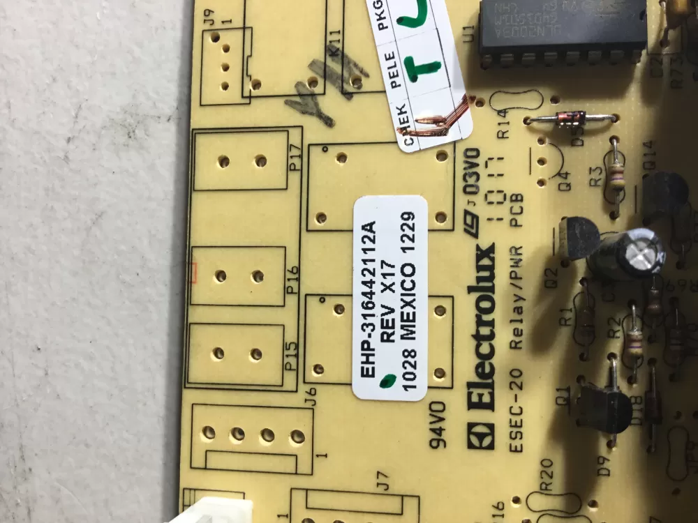 Frigidaire Electrolux 316442112 Range Oven Relay Control Board AZ42526 | NR1735