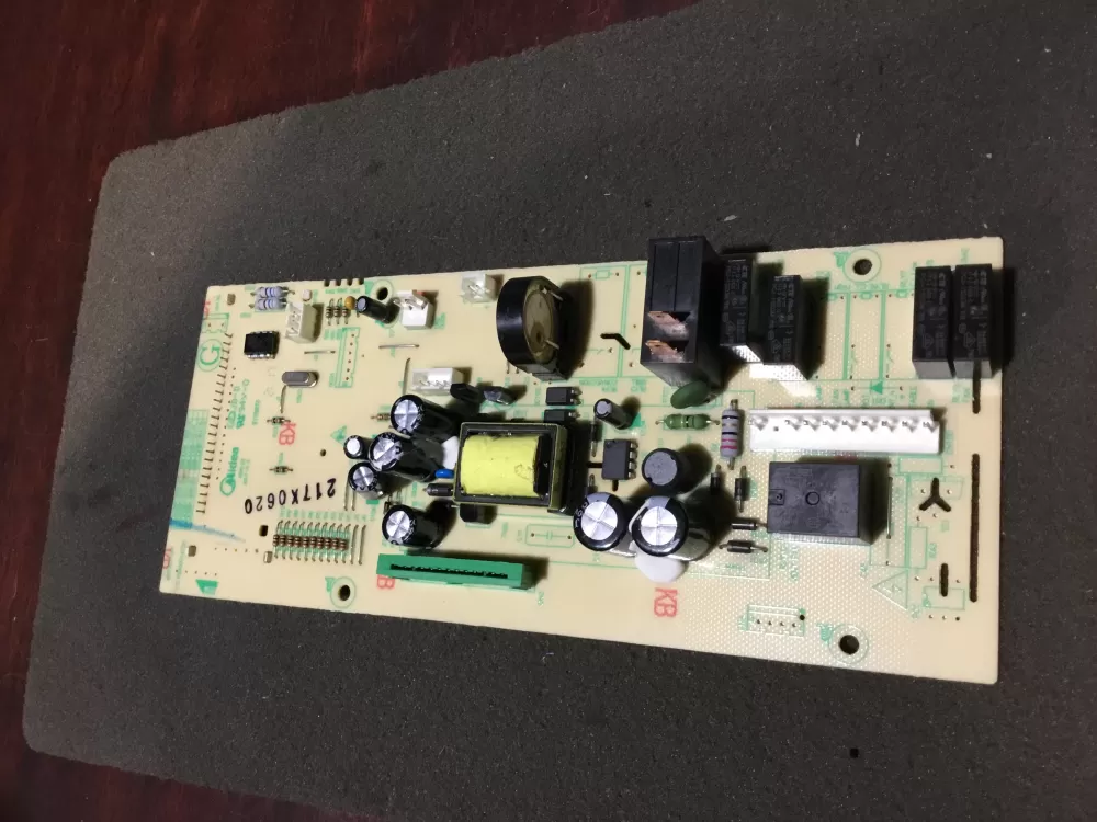 Magic Chef E173873 EMLAUXX-21-K-CKD Microwave Display Board
