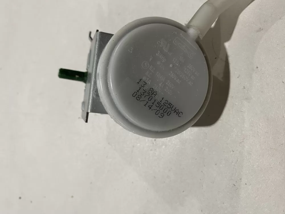 Frigidaire 137015000 Washer Pressure Switch AZ185831 | BK2723