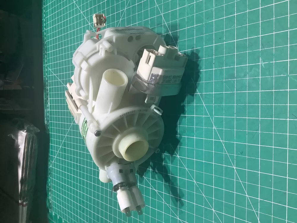 Miele Dishwasher Circulation Pump Part # 10285582 AZ142510 | SL270