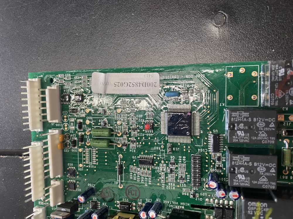 GE 200D4852G024 200D4852G025 EBX1069P006 WR55X10775 Refrigerator Control Board