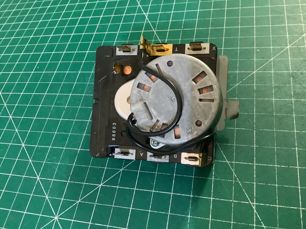 GE 572D520P021 WE4M271 Dryer Timer AZ194769 | NR2090