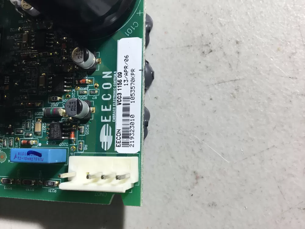 GE Refrigerator 219323010 Main Control Board AZ42588 | NR1731