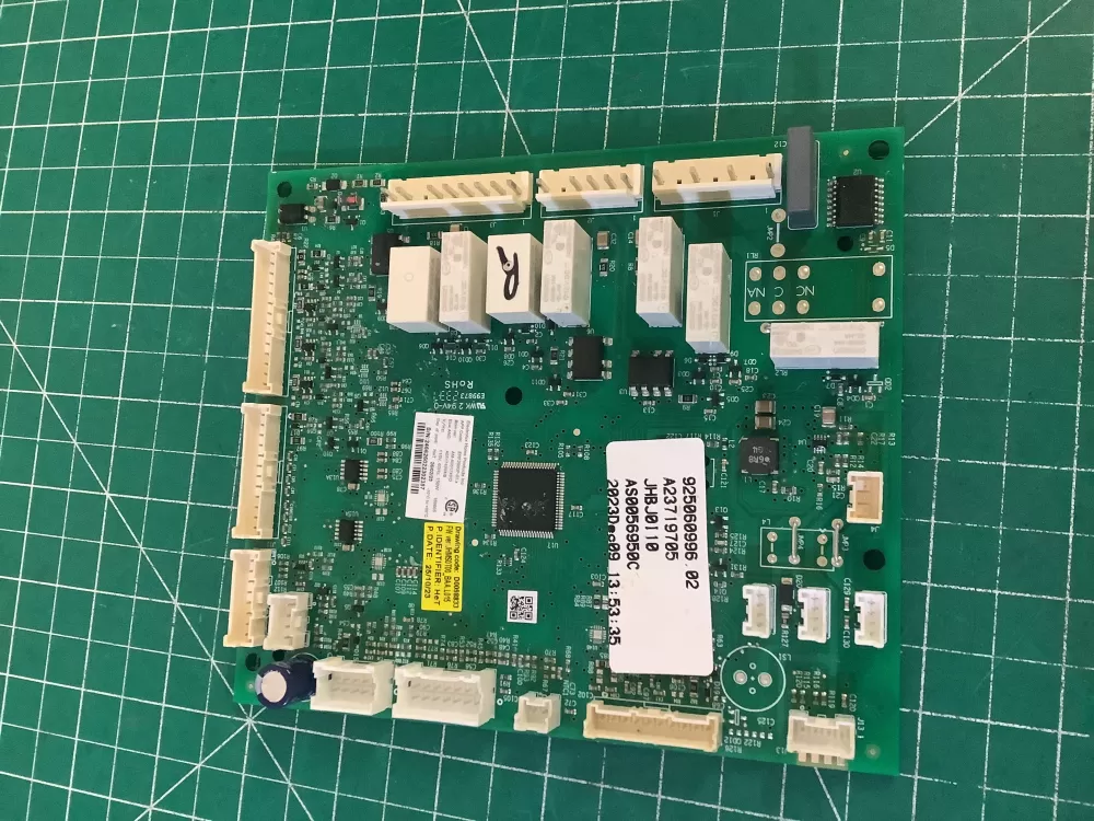 Frigidaire refrigerator control board A23719705 AZ200459 | NR2795