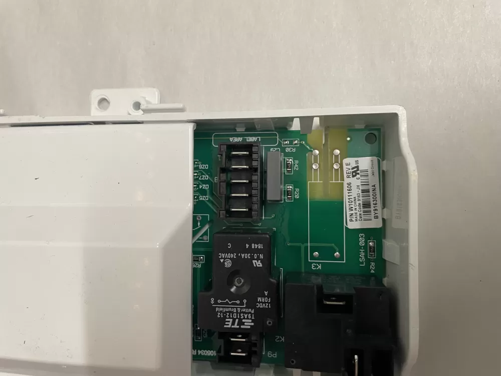 Whirlpool Maytag Kenmore W10111606 6105034 Dryer Control Board AZ204072 | KM631