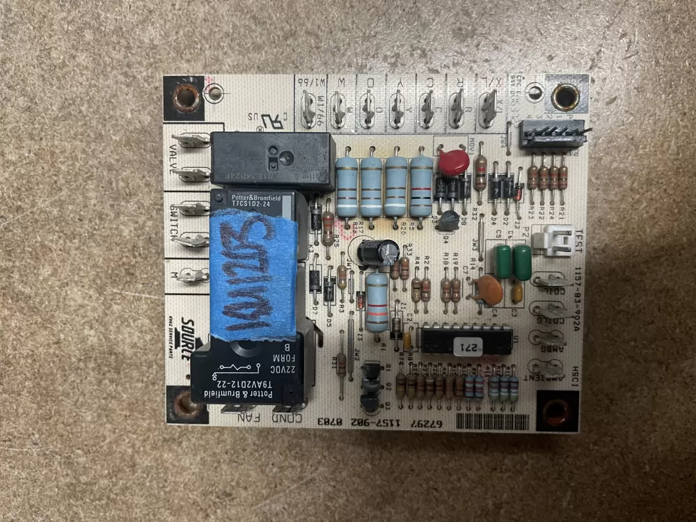 York 1157 83 902A 902 67297  Source One Control Board AZ18837 | KM1203