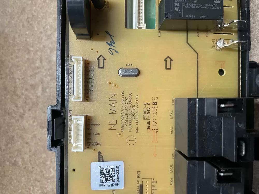 Samsung DE92-03761 Range Oven Control Board Touch Panel Display AZ13243 | KMV117