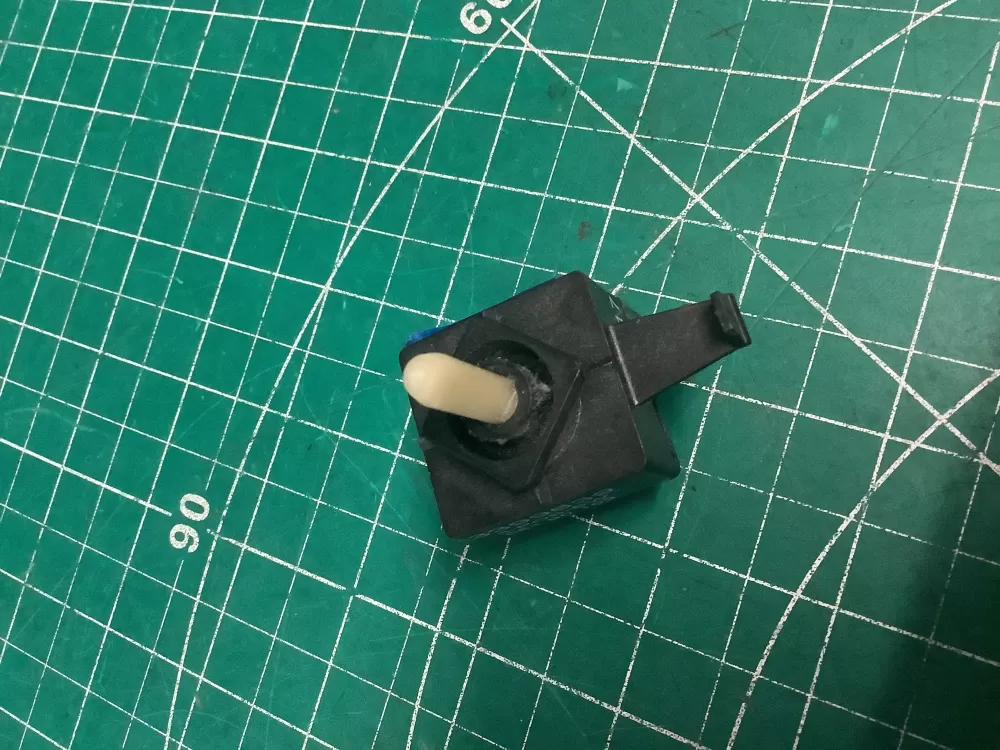 Maytag KitchenAid Kenmore AP6008373 Dryer Start Switch AZ207532 | SL160