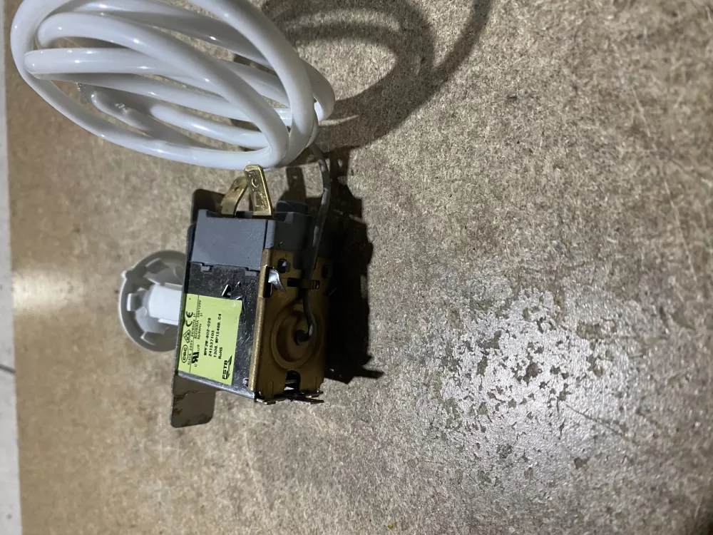 Westinghouse PS8769007 Thermostat Cold Control AZ76546 | BK1864