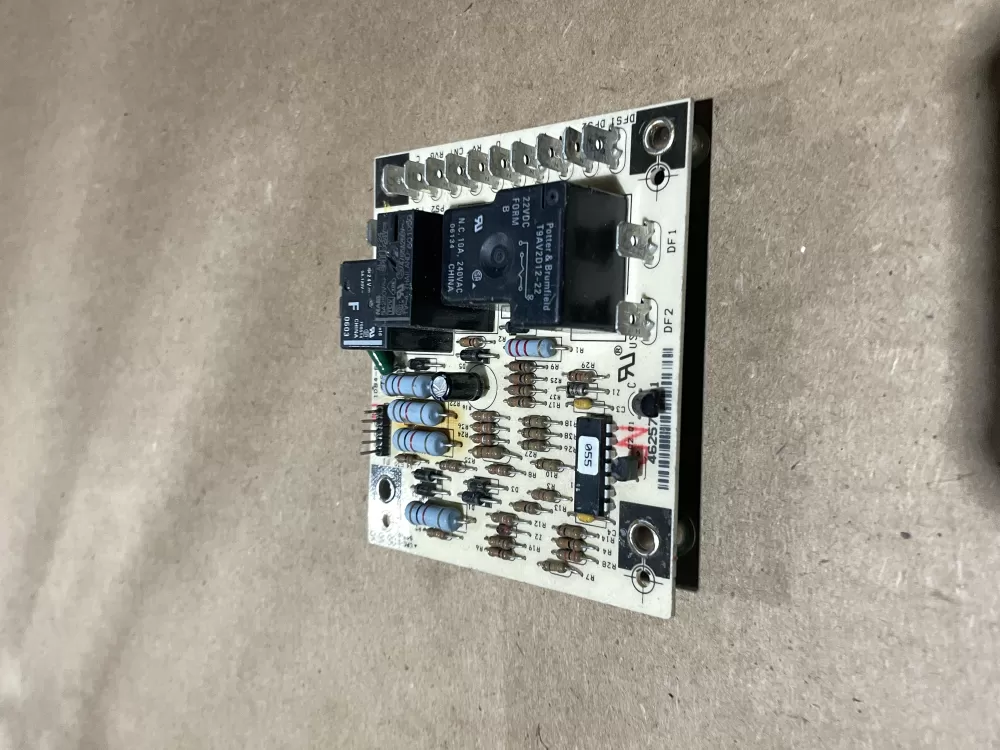 York Luxaire Coleman 1084-83-550 Heat Pump Defrost Board  AZ73801 | Wm1678