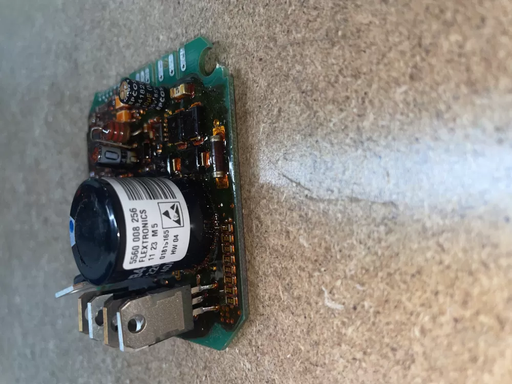 Flextronics 5560 008 256 Control Board AZ4930 | KM1361
