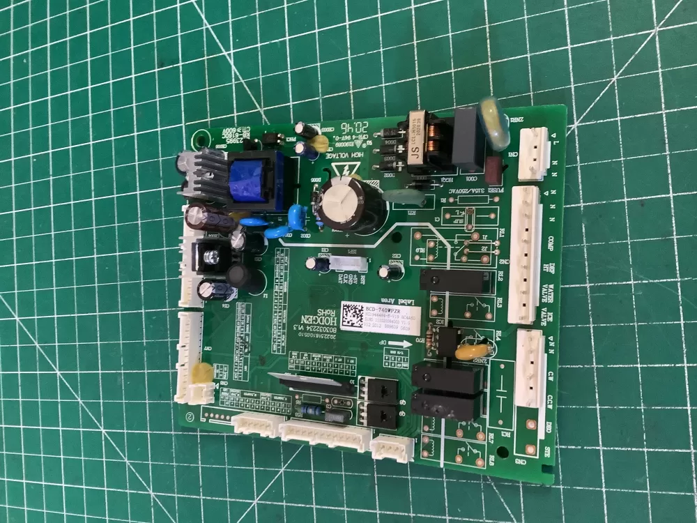 Hisense HG1944484 Refrigerator Control Board AZ185436 | NR2720