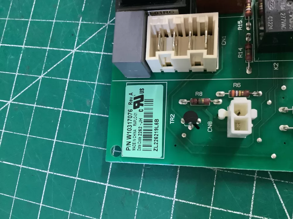 Whirlpool Kenmore W10205552 Refrigerator Control Board AZ176694 | NR2636