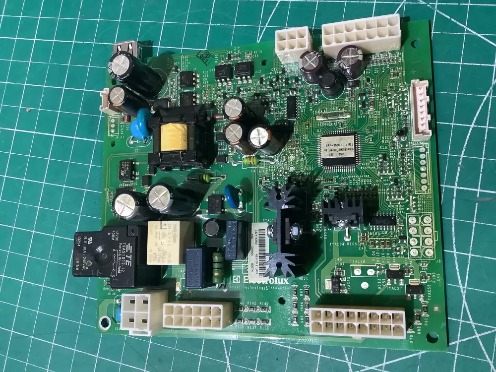 Frigidaire 242115360 Refrigerator Control Board 242115260 AZ189116 | AR294