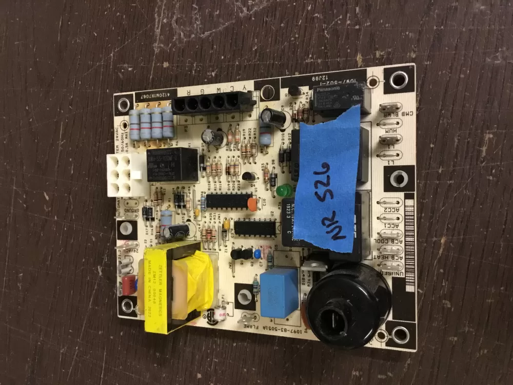 Lennox 1097 502 1 Furnace Control Board AZ10714 | NR526