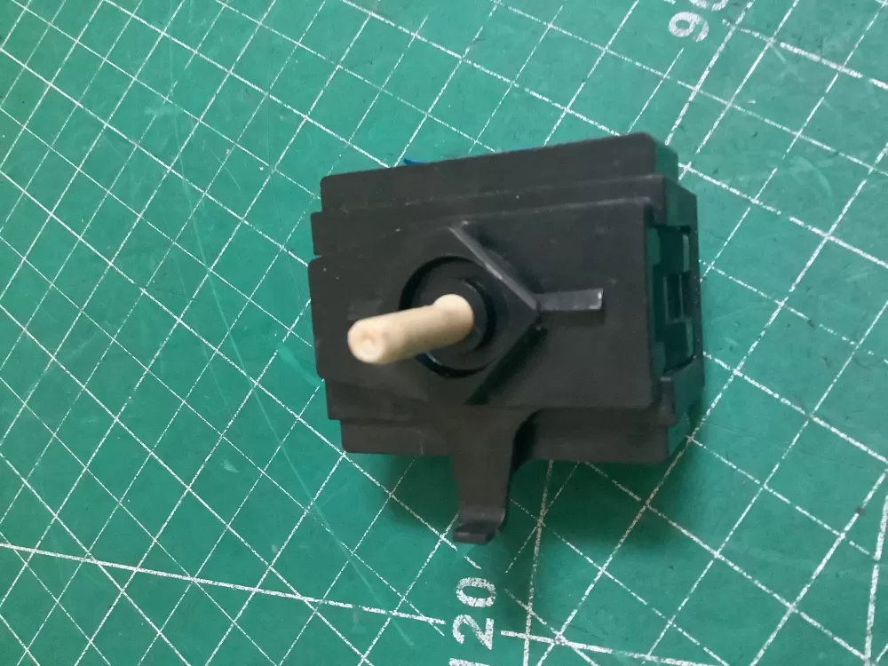 Amana  Kenmore  Maytag  Whirlpool 8578352 W10894790 W11230568 WP8578352 Dryer Temperature Switch