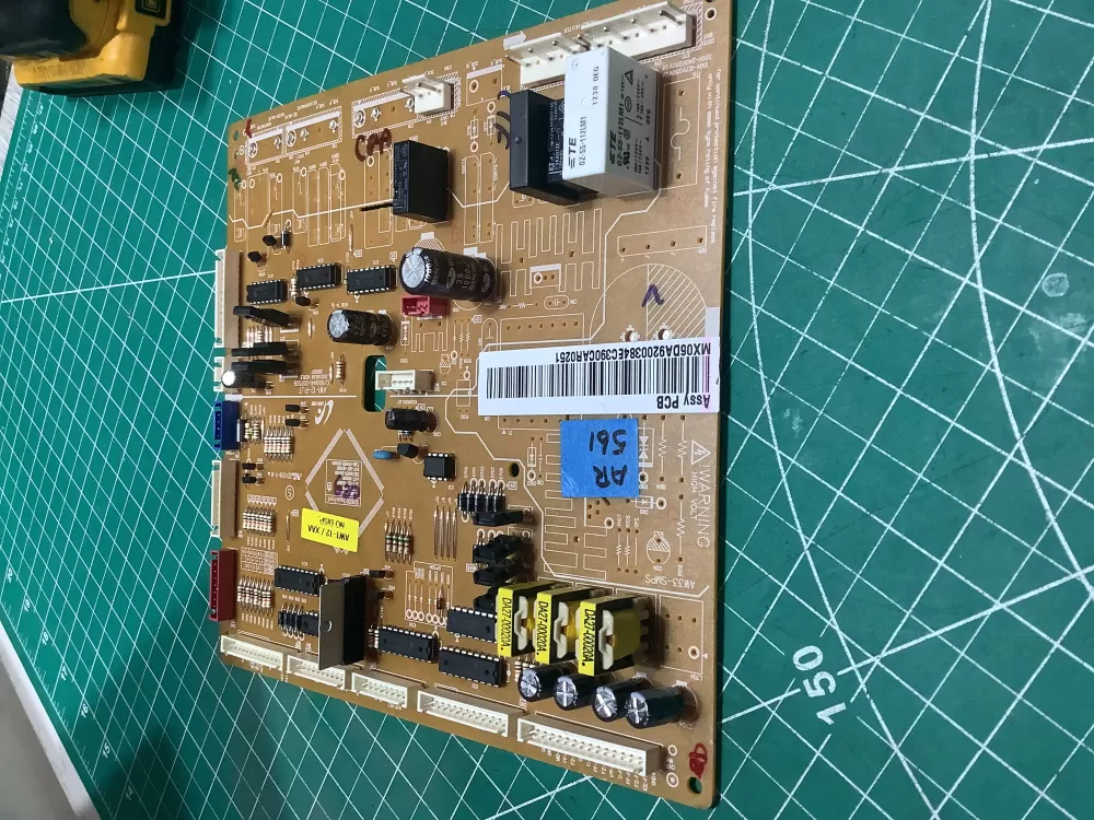 Samsung DA9200384E Refrigerator Control Board AZ187994 | AuR561