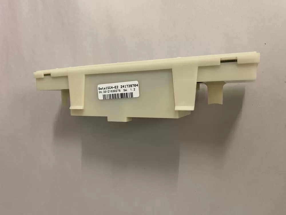 Frigidaire 241739704 Refrigerator Control Board AZ203847 | BK2178