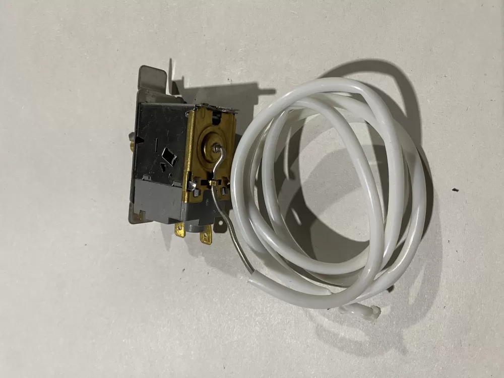 Westinghouse PS8769007 Thermostat Cold Control AZ143494 | BK2412