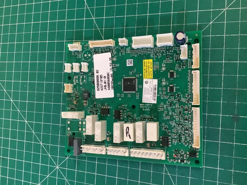 Frigidaire refrigerator control board A23719705 AZ200459 | NR2795