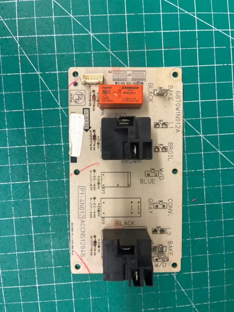6870W1N012A LG Range Board - Control
