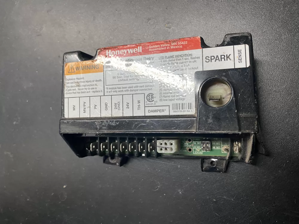 Honeywell S8610U3009  1636J28977 Furnace Ignition Control Module