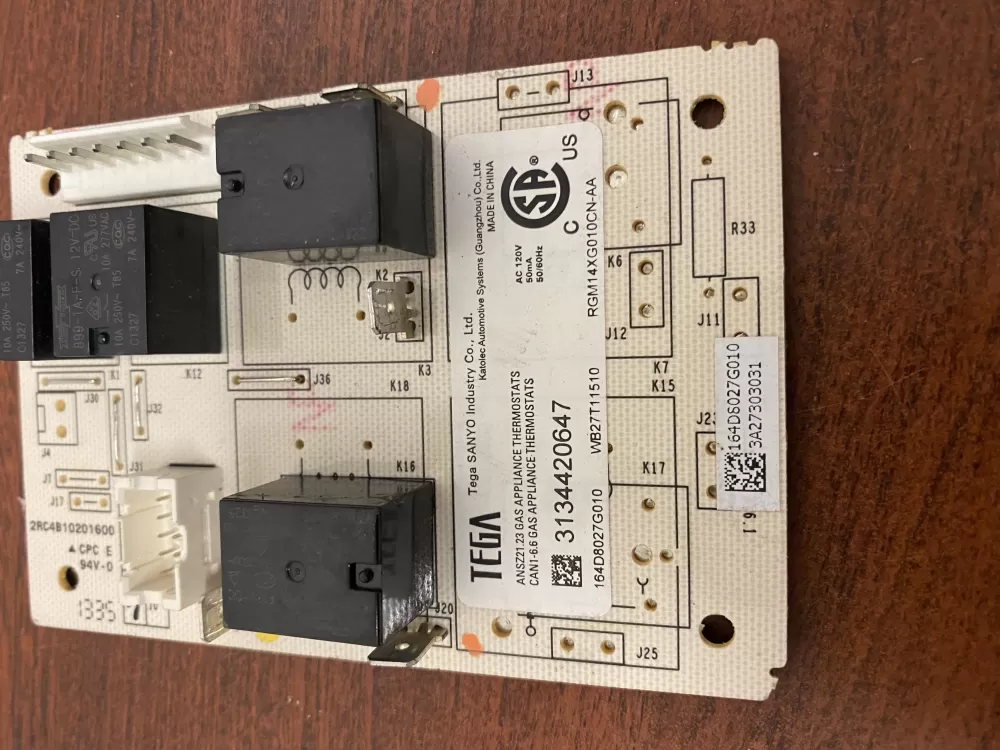 GE 164D8027G010 WB27T11510 Range Control Board AZ37190 | BK56