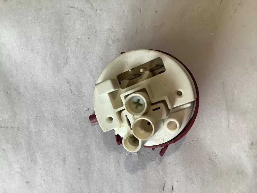Whirlpool Maytag 37610099 Washer Pressure Switch AZ150797 | SL215