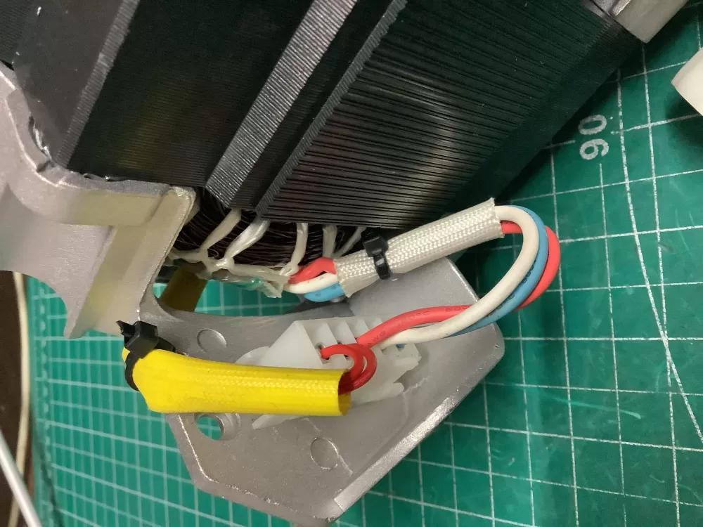 GE Electrolux 0024000133GEA Washer Drive Motor AZ212051 | SLA349