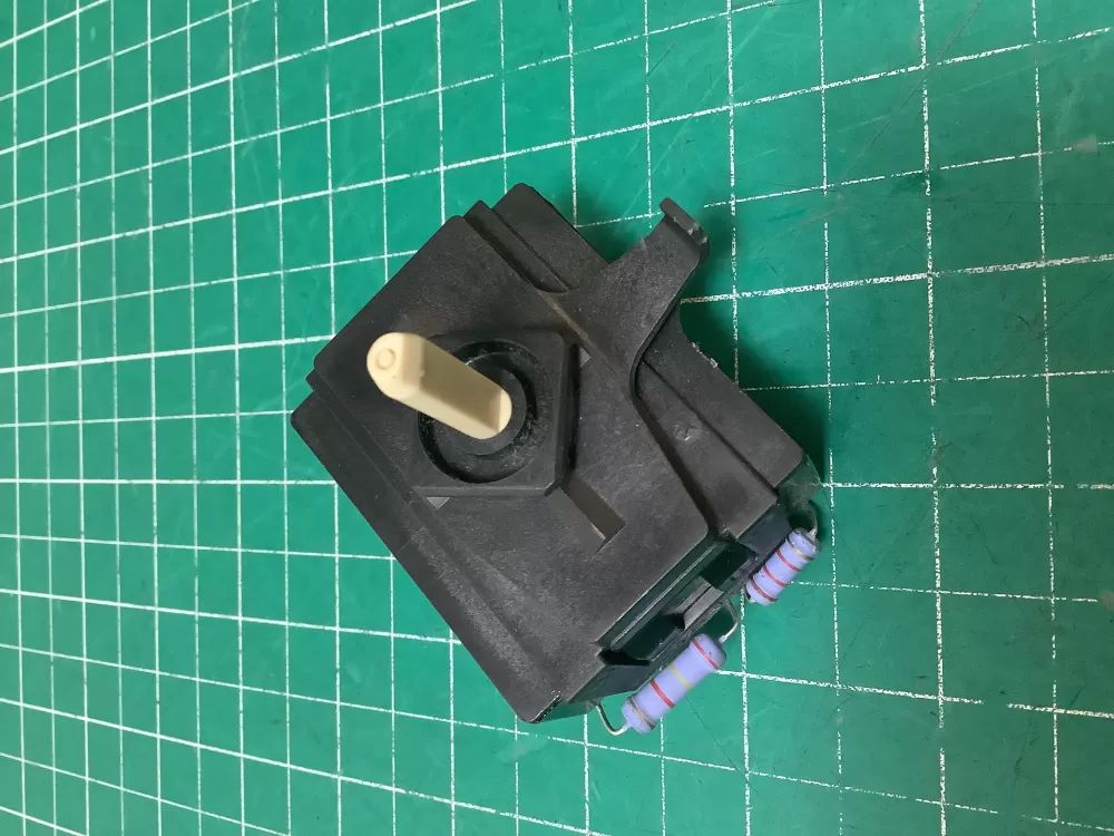 Maytag Whirlpool 8578352 Dryer Temperature Switch AZ223193 | SLA125