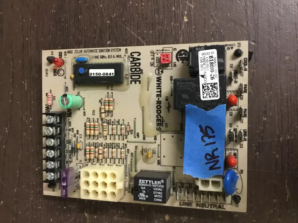 Amana B18099-26 Furnace White Rodgers Control Board  AZ19654 | NR175