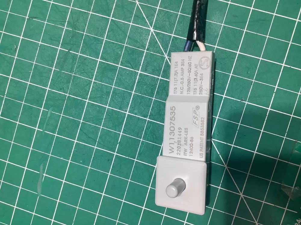 Amana  Kenmore  Maytag  Whirlpool W11307535 W11551763 Dryer Door Switch