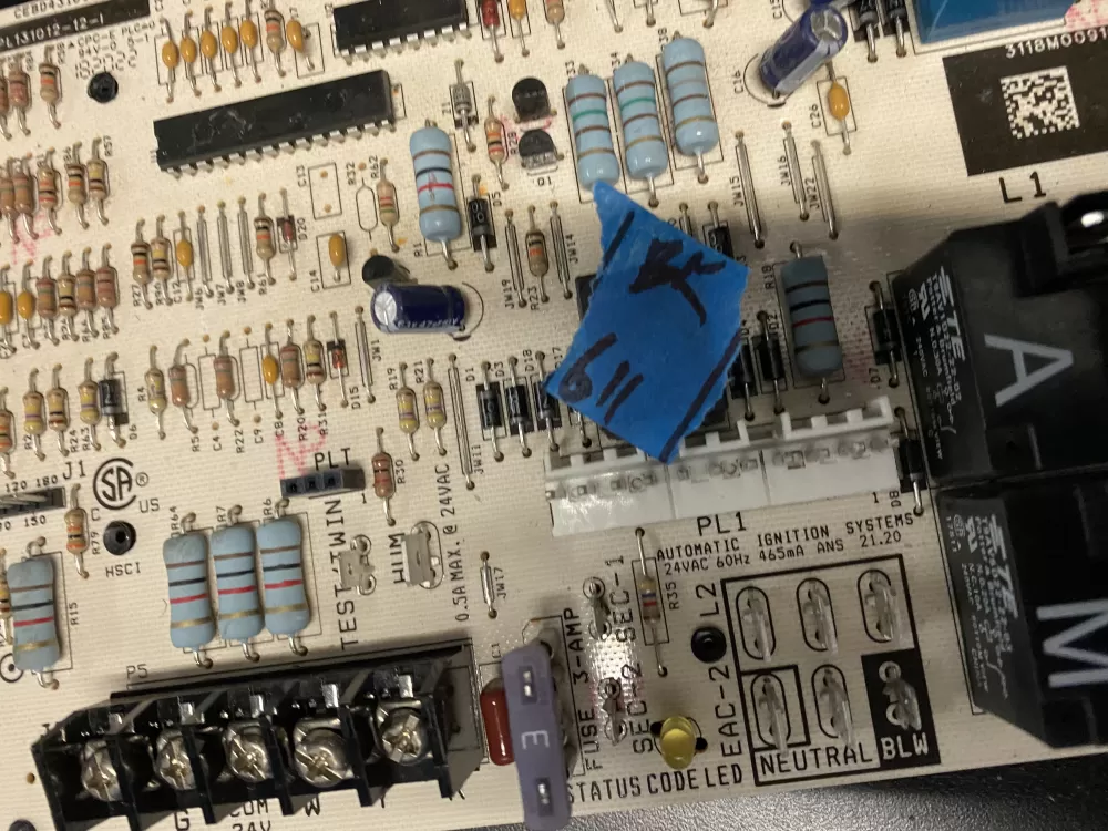 Carrier Bryant CEBD431012-02A Furnace Control Circuit Board AZ882 | BK611