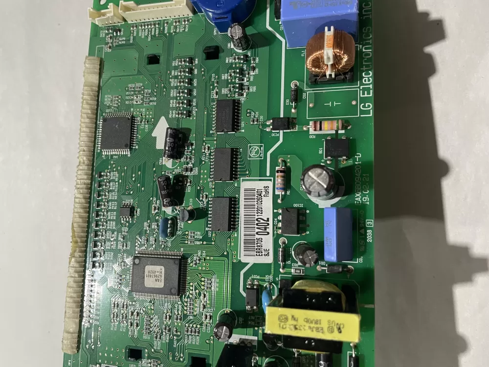 LG Main Control Board EBR87050402 / AP6887917 AZ198202 | KMV850