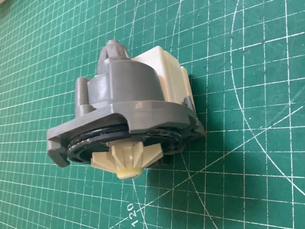 Whirlpool Washer Drain Pump WPW10348269 AZ221444 | SLA133