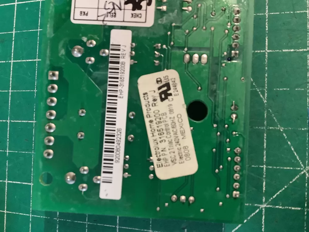 Electrolux AP4322490 7316519200 316519205 Range Control Board AZ229985 | NR2568