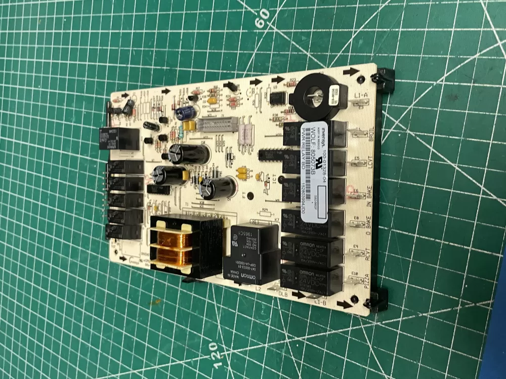 Wolf 805073B  805073  100-01328-04  202835583JD0 Oven Relay Board #