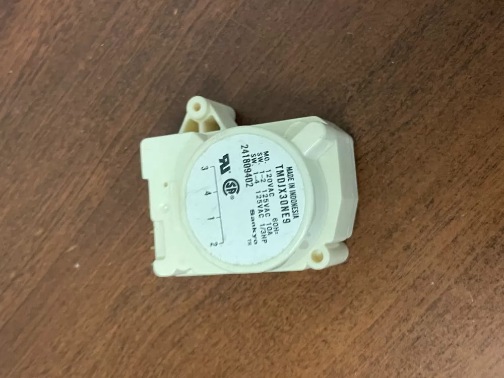 Frigidaire Kenmore 215846604 Refrigerator Defrost Timer AZ49546 | Wm1811