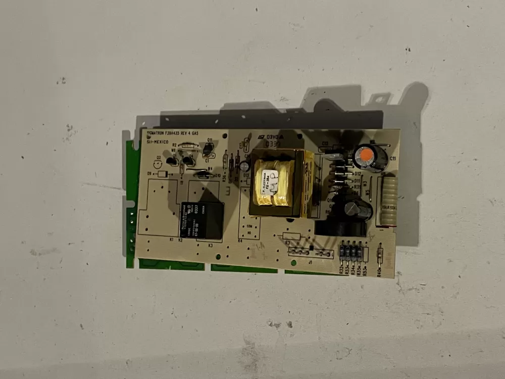 Frigidaire F39A426C Range Control Board