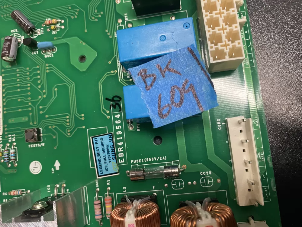 LG EBR41956437 EBR41956436 Refrigerator Control Board AZ10585 | BK609