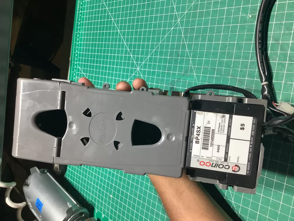 CoinCo MAG60B Bill Acceptor for a Vending Machine Part BP4SX AZ147897 | SL207