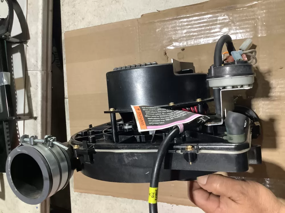 Carrier Bryant HR46GH003 Draft Inducer Motor AZ115070 | SL190