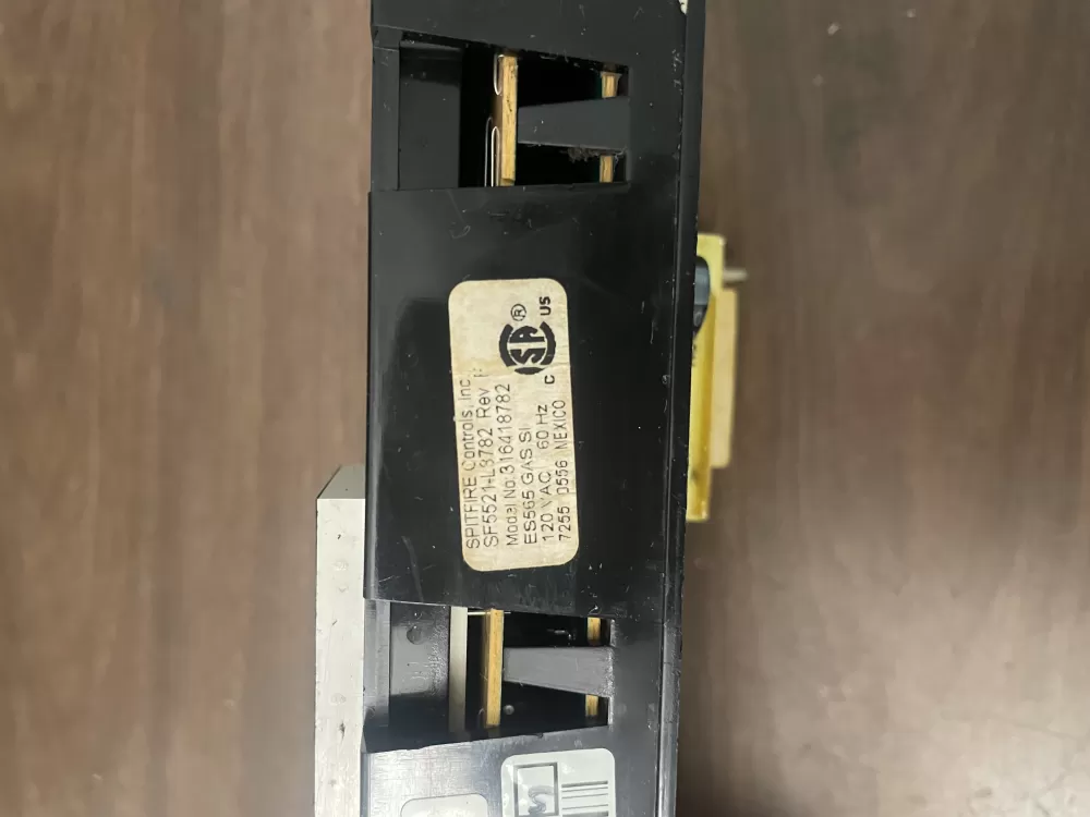 316418782 FRIGIDAIRE RANGE CONTROL BOARD CLOCK DISPLAY AZ96554 | KMV551