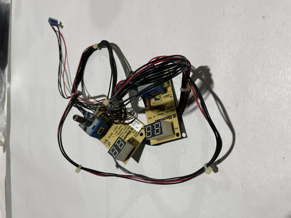 Electrolux  Frigidaire 92162776  316445602 Range Board Interface